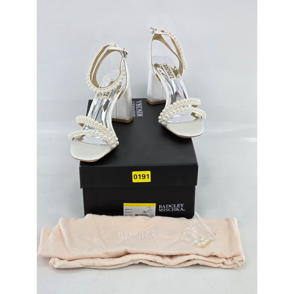 Badgley Mischka Feisty Heeled Sandals Women 6.5 White Pearl Satin -NEW